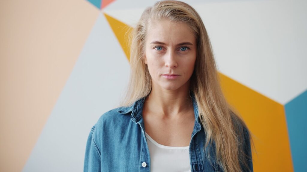 Jutta Leerdam zonder make up: pure kracht en natuurlijke schoonheid